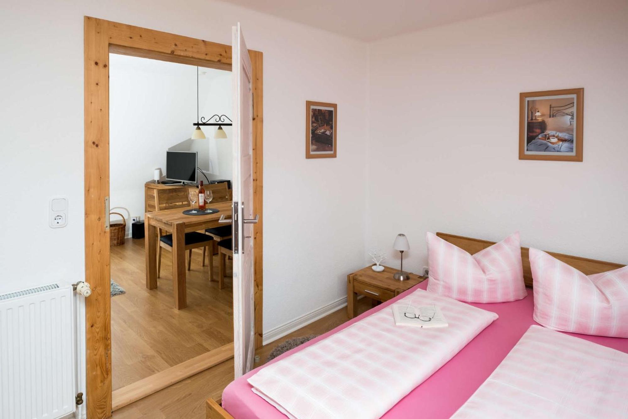 Hellmann Gross Apartment *